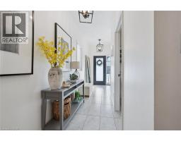 447 MOORLANDS Crescent - 5