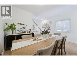 447 MOORLANDS Crescent - 9