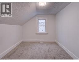 186 WELLINGTON Street - 12