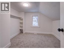 186 WELLINGTON Street - 13