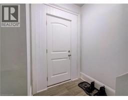 186 WELLINGTON Street - 6