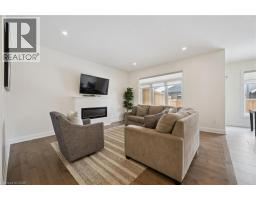 138 WOODBERRY Crescent - 10