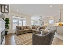 138 WOODBERRY Crescent - 8