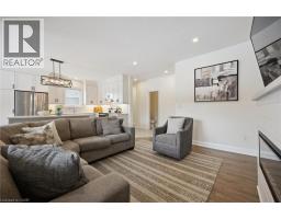 138 WOODBERRY Crescent - 9