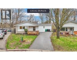 22 BLACKHORNE Crescent - 1