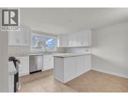 22 BLACKHORNE Crescent - 11