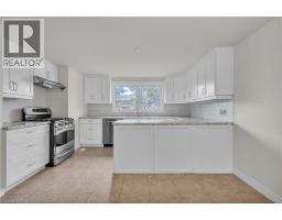 22 BLACKHORNE Crescent - 12