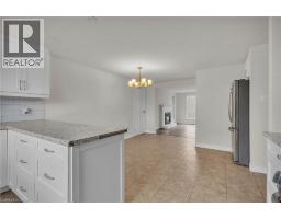 22 BLACKHORNE Crescent - 17