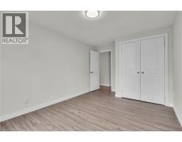 22 BLACKHORNE Crescent - 22