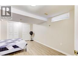 22 BLACKHORNE Crescent - 36