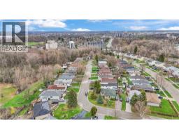 22 BLACKHORNE Crescent - 44