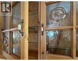 220 REGENT Avenue - 11