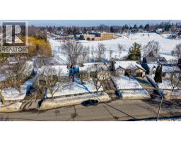 20 ROYAL ORCHARD Drive - 35