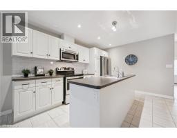 354 FINORO Crescent - 14