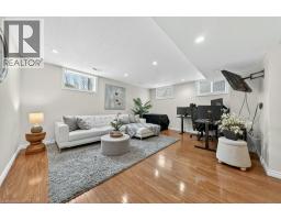 14 CHESTER Drive - 33