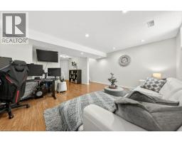 14 CHESTER Drive - 36