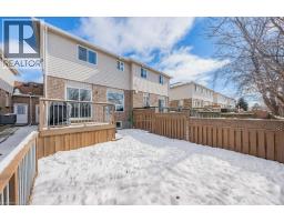 14 CHESTER Drive - 44