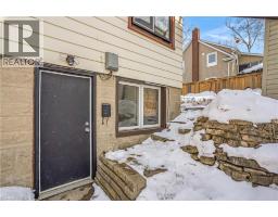 13 DEVITT Avenue N - 39