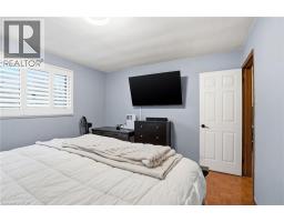 20 AMBER Street - 16