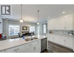 117 HALLIDAY Drive - 19