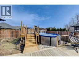 117 HALLIDAY Drive - 40