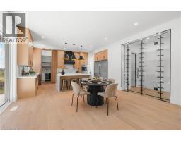 1060 WALTON Avenue - 12