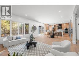 1060 WALTON Avenue - 14