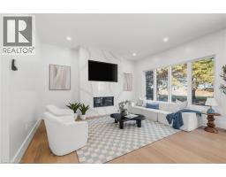 1060 WALTON Avenue - 18