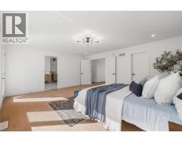 1060 WALTON Avenue - 26