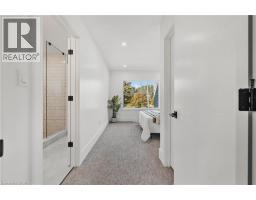 1060 WALTON Avenue - 30