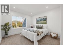 1060 WALTON Avenue - 32