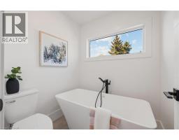 1060 WALTON Avenue - 36