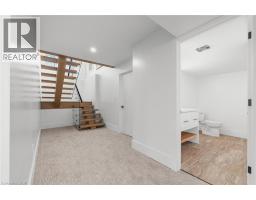 1060 WALTON Avenue - 43