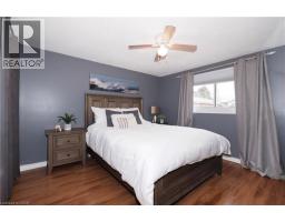 15 MILTON Avenue W - 15