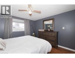 15 MILTON Avenue W - 16