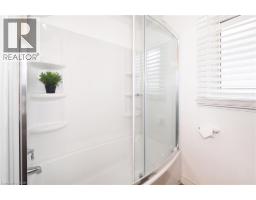 15 MILTON Avenue W - 20