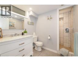 15 MILTON Avenue W - 31