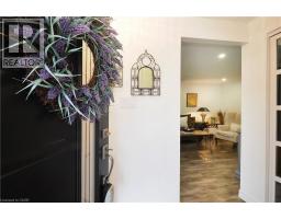 15 MILTON Avenue W - 4