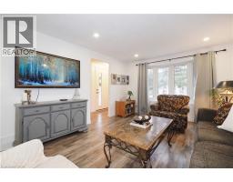 15 MILTON Avenue W - 7