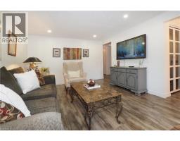 15 MILTON Avenue W - 8