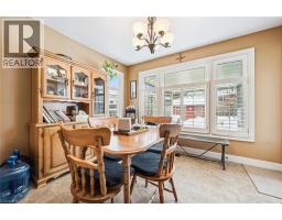 25 LYNNVALLEY Crescent - 16