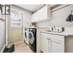 25 LYNNVALLEY Crescent - 18