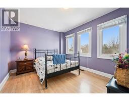 25 LYNNVALLEY Crescent - 21