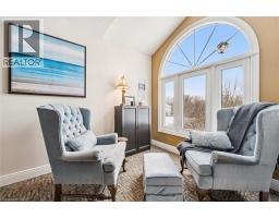 25 LYNNVALLEY Crescent - 25