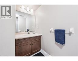 25 LYNNVALLEY Crescent - 39