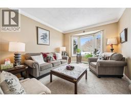 25 LYNNVALLEY Crescent - 6