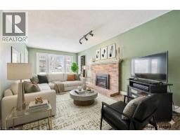 25 LYNNVALLEY Crescent - 8