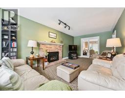 25 LYNNVALLEY Crescent - 9