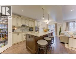 170 TEMPLEWOOD Drive - 4