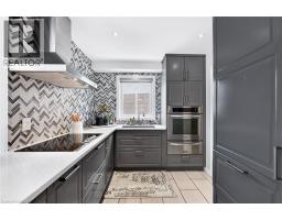 100 HAY Crescent - 18